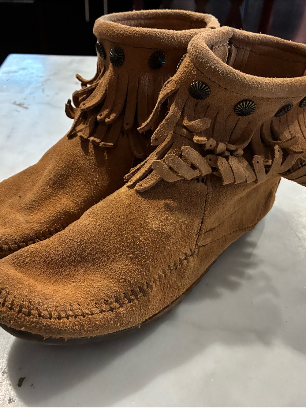 Minnetonka Moccasin Fringe Suede Booties Size 6